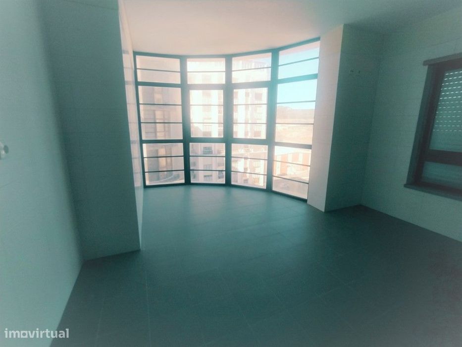 Apartamento T2 em Mem Martins
