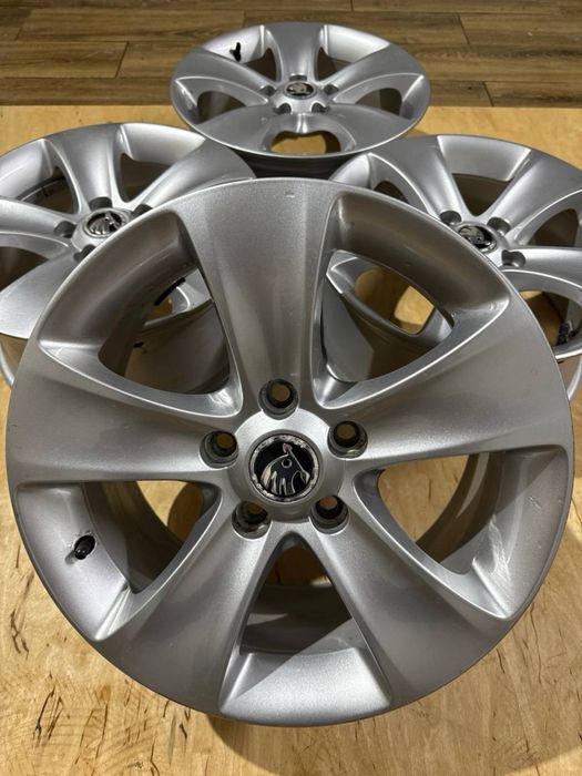 Легкосплавні диски Skoda R16