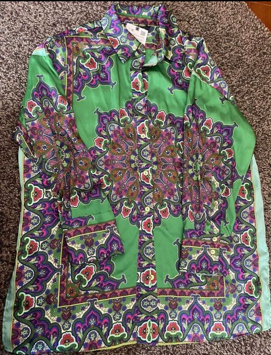 Vendo camisa para senhora