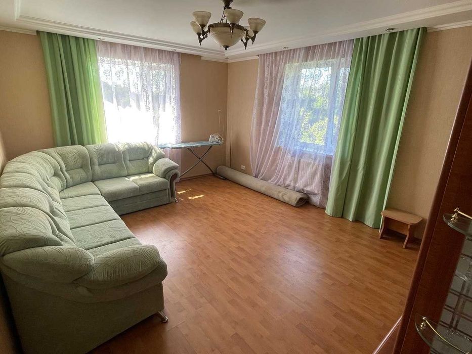 Чудовий будинок в селі поблизу Звенигородки