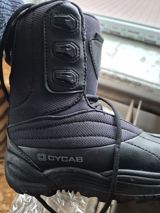 Продам лижні чоботи