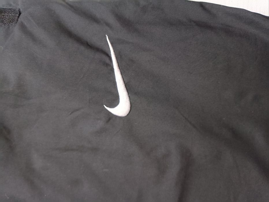 Оригінальні нейлонові штани Nike (вінтаж з сіткою)