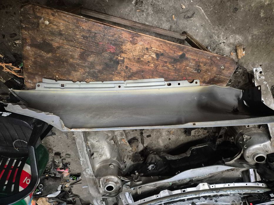 S3 8l prawy błotnik audi s3 8l ly7c