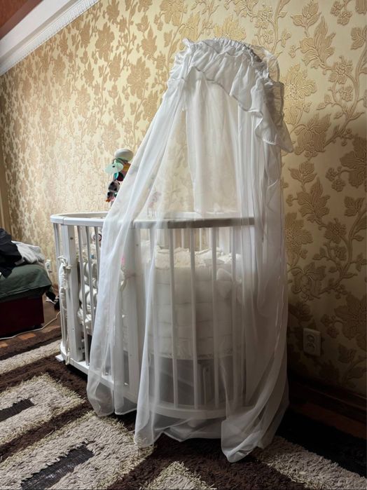 Продам детскую кроватку