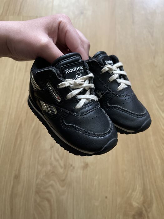 Reebok кроссовки