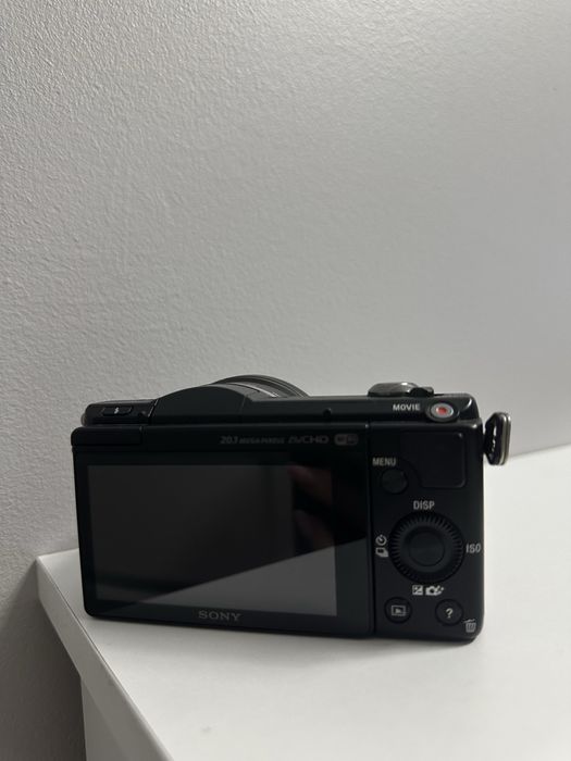 Aparat Bezlusterkowy SONY Alpha A6100LB