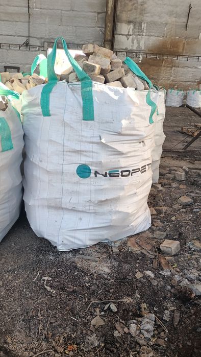 Продам биг-бег б/у,мешки,баулы.