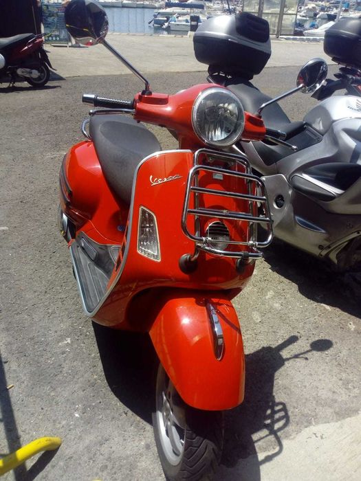Vespa GTS 250 ie Santa Cruz • OLX Portugal