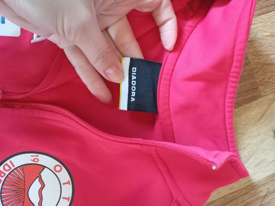 Фірмова футбольна кофта Diadora