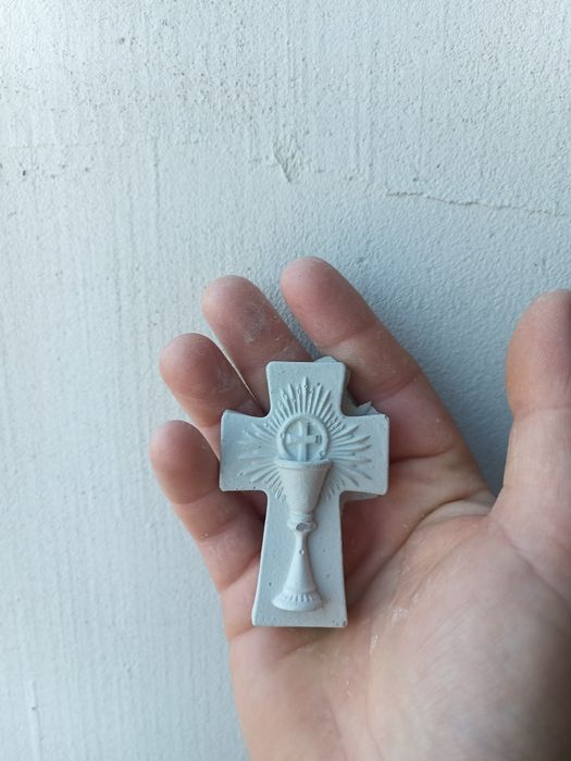 Figurki z gipsu aniołki misie samochody