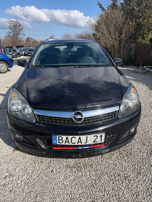 OPEL ASTRA GTC z 2008 W Idealnym Stanie Klima Alu Czujniki Zadbany