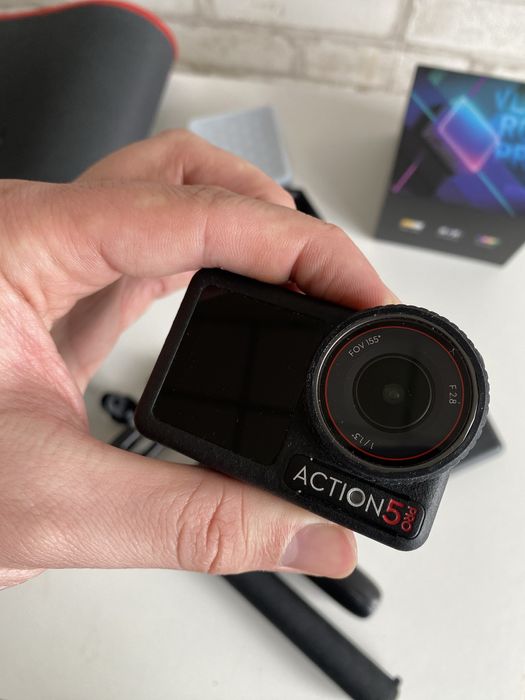 Екшн-камера DJI Osmo Action 5 Pro Adventure Combo +світлоUlanzi+флешка