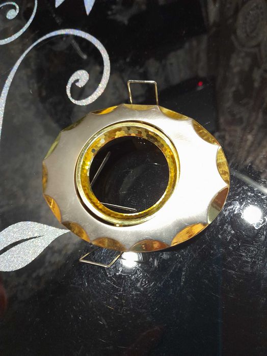 Точечный светильник цвет золото с серебром