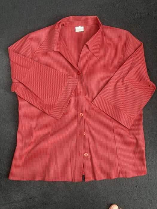 Kurtka , żakiet, spodnie, bluzka, sweterek . Paka ubran.