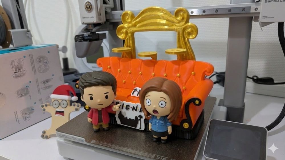 VIP диван для фігурок  "Friends" від McDonald's.