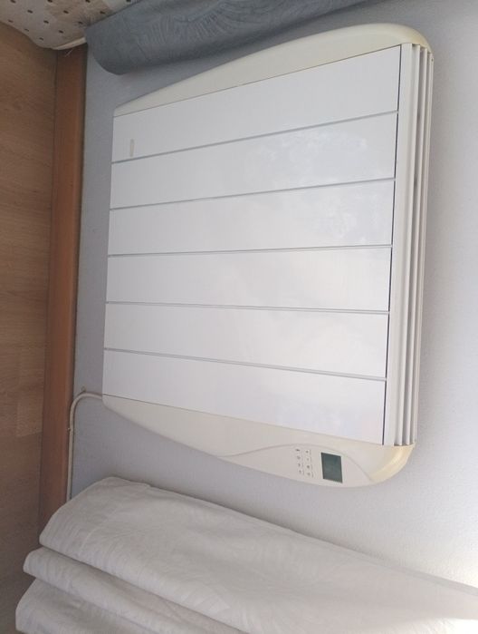 2 Emissores termoelétricos 1000w de parede Equation