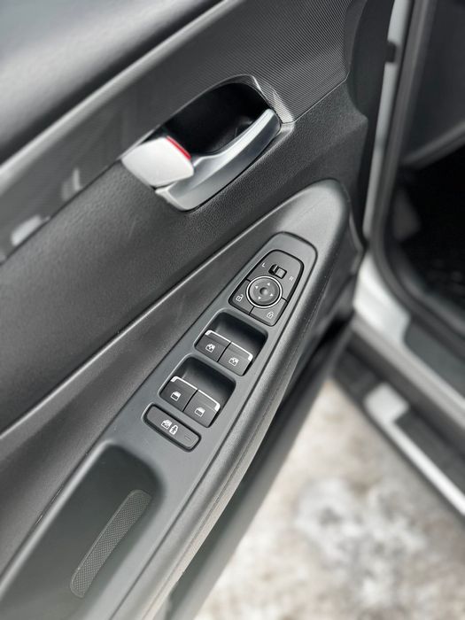 Продам авто Hyundai Santa Fe 2022 року