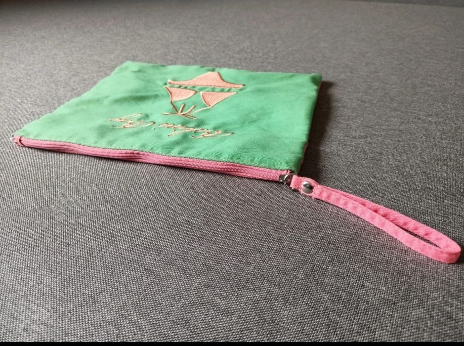 Kosmetyczka na strój kąpielowy