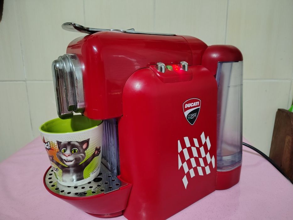 Капсульна кавоварка Saeco Maki RS Ducati Corse