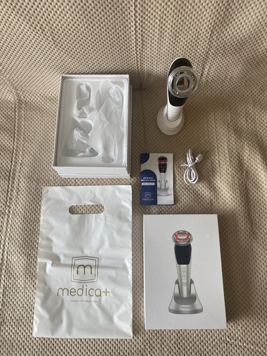 Мікрострумовий масажер для обличчя MEDICA+ Skin Lifting 7.0.