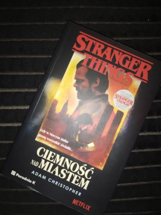 Ciemność nad miastem Adam Christopher