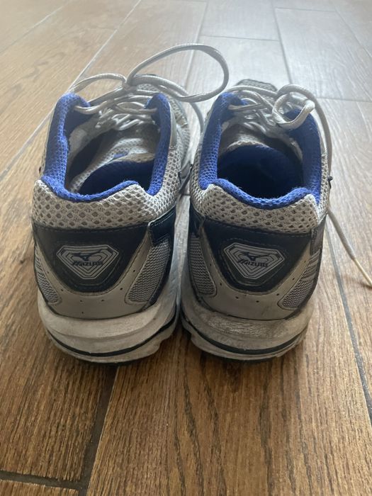 Кросівки бігові Mizuno Wave Rider 10