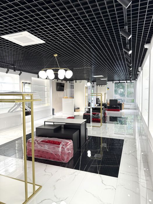 Оренда або продаж торгового приміщення, Львів, вул. Пасічна, 94а