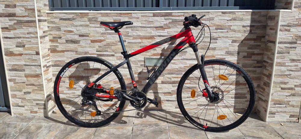 B'Twin Rockrider 560