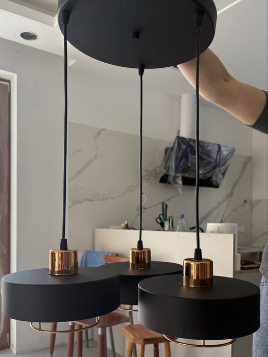 Lampa wisząca 3-punktowa czarno-złota E27 – LUXOLAR