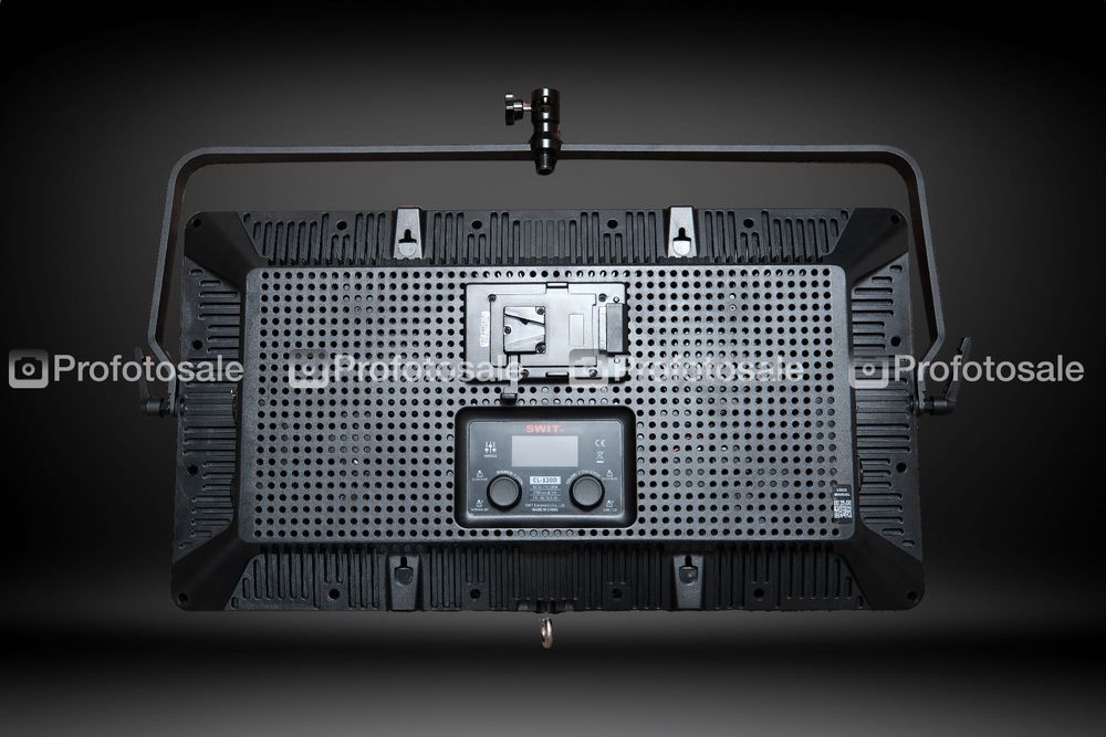 Світло LED панель SWIT CL-120D