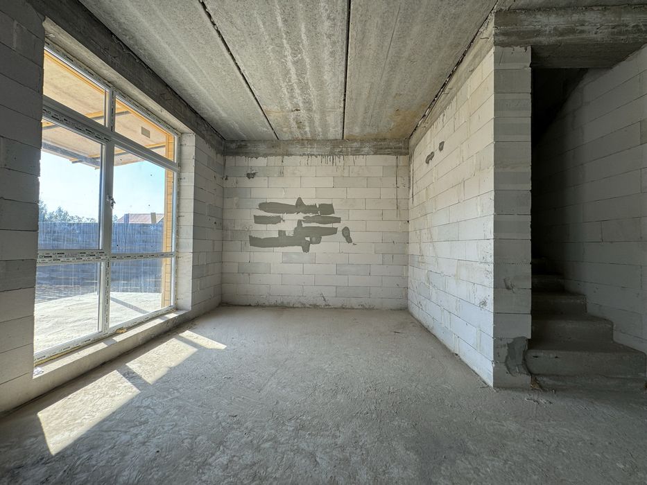 РОЗТЕРМІНУВАННЯ! Двохповерховий будинок 140 м2