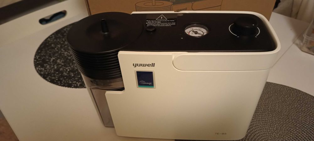 Ssak elektryczny przenośny Yuwell 7E-B5 dobry stan