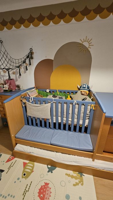 Cama convertível – cresce com o bebé