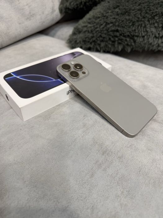 Iphone 15 pro max natural titanium