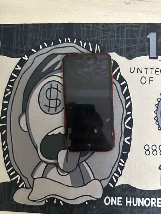 Айфон 11 на запчастини