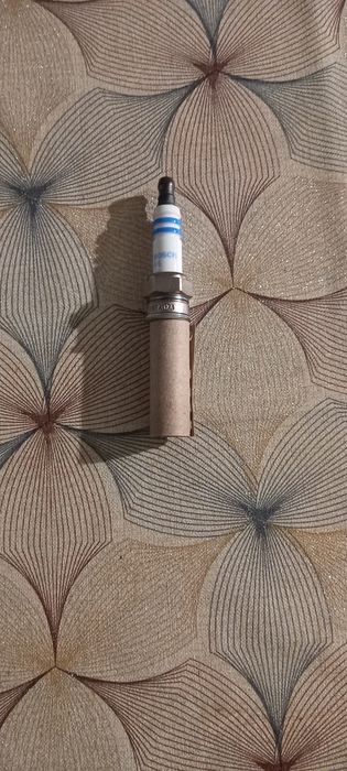 свічки запалювання BOSCH YR7SII3520X,0242135557.