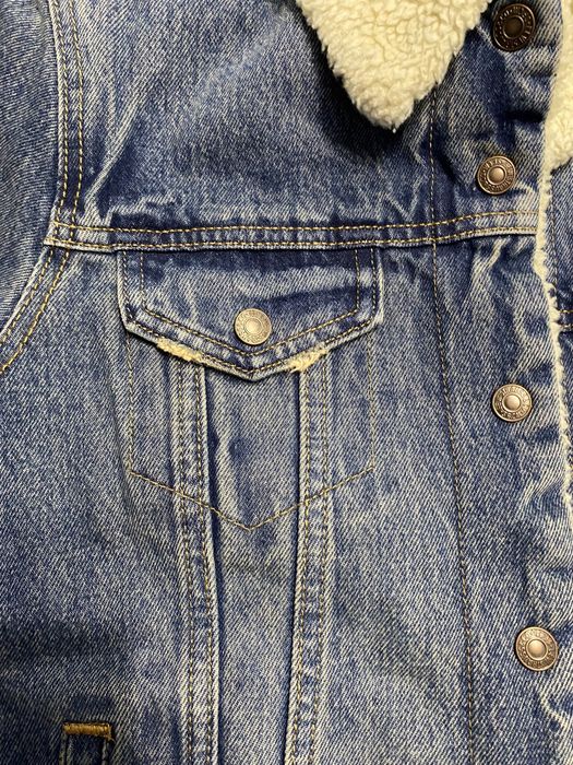 Куртка Levi’s нова!