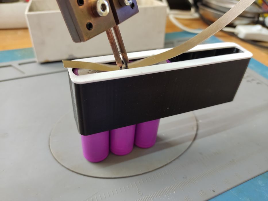 Mocowanie Przyrząd do zgrzewania zgrzewarka Ogniw 18650 / Li ION 3,7V