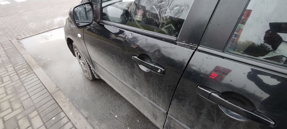 Mazda 5 7 osobowe disel kombi