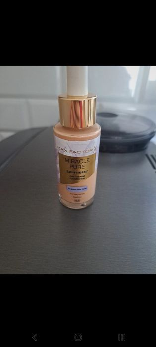 Podkład max factor miracle pure 40-60