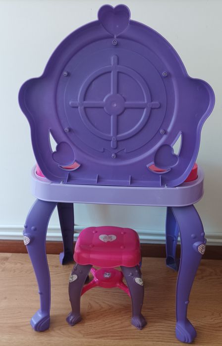 Toucador de criança