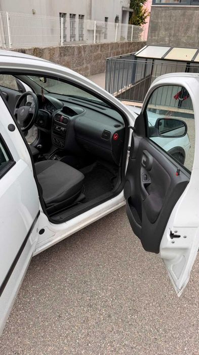 carro Opel Corsa