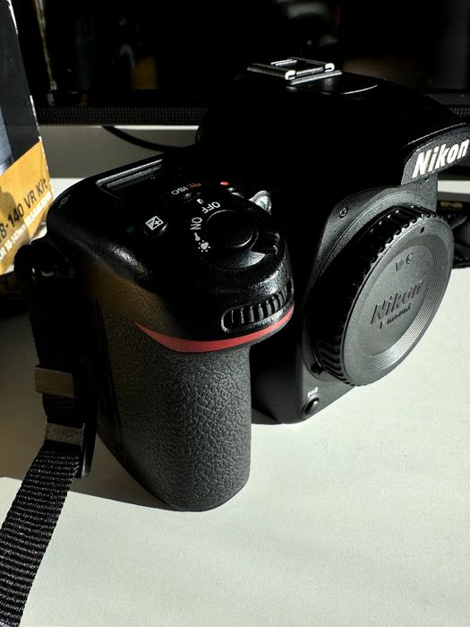 Цифровий фотоапарат Nikon D7500 + обʼєктив 18-55mm