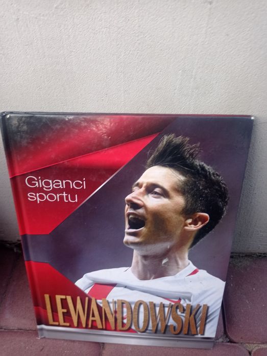 Sprzedam książki piłkarskie