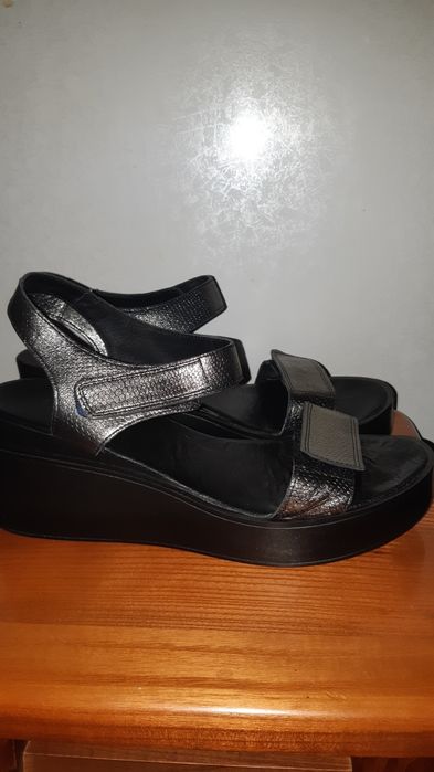 Босоножки LA PINTA