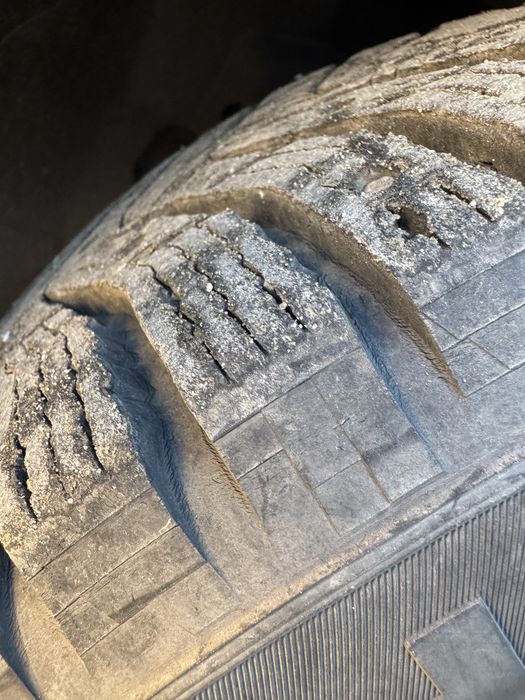 Автомобільні шини зимові Kumho Winter Craft Ice wi31 195 65 R15
