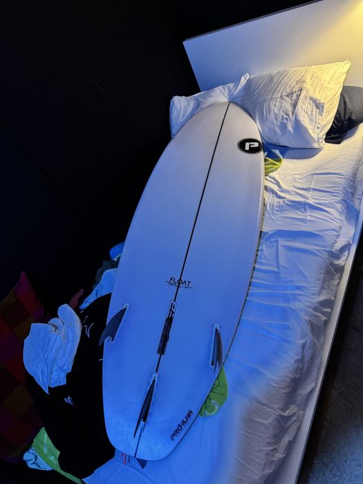 Prancha surf ProIlhas 6.0 vol 31 com quilhas e leash