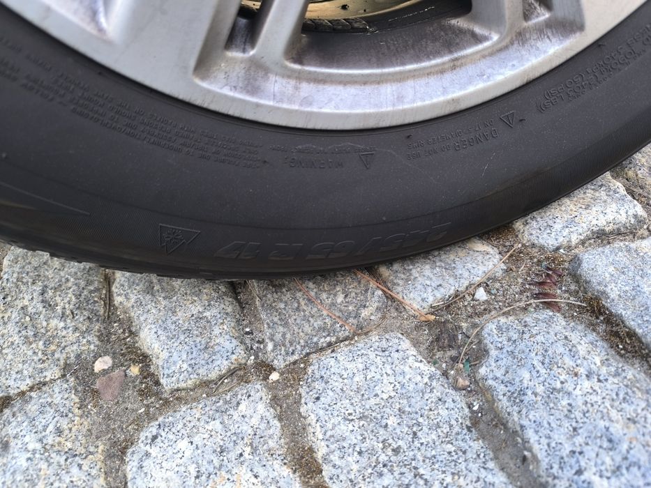 Jante alumínio 18'' com pneumático Michelin
