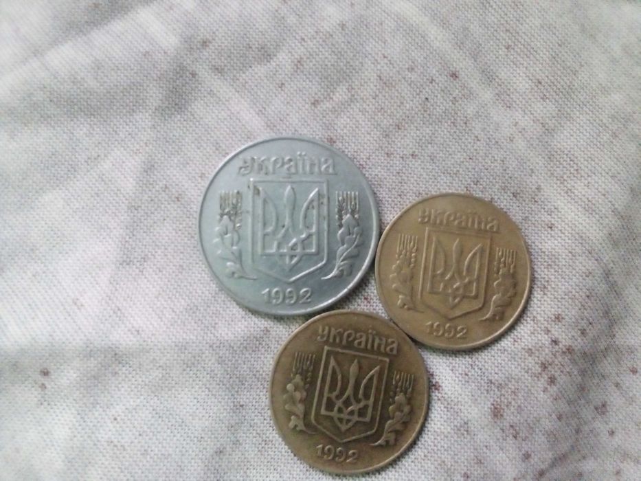 Продам 25 копійки і 5 копійки 1992 року дешево