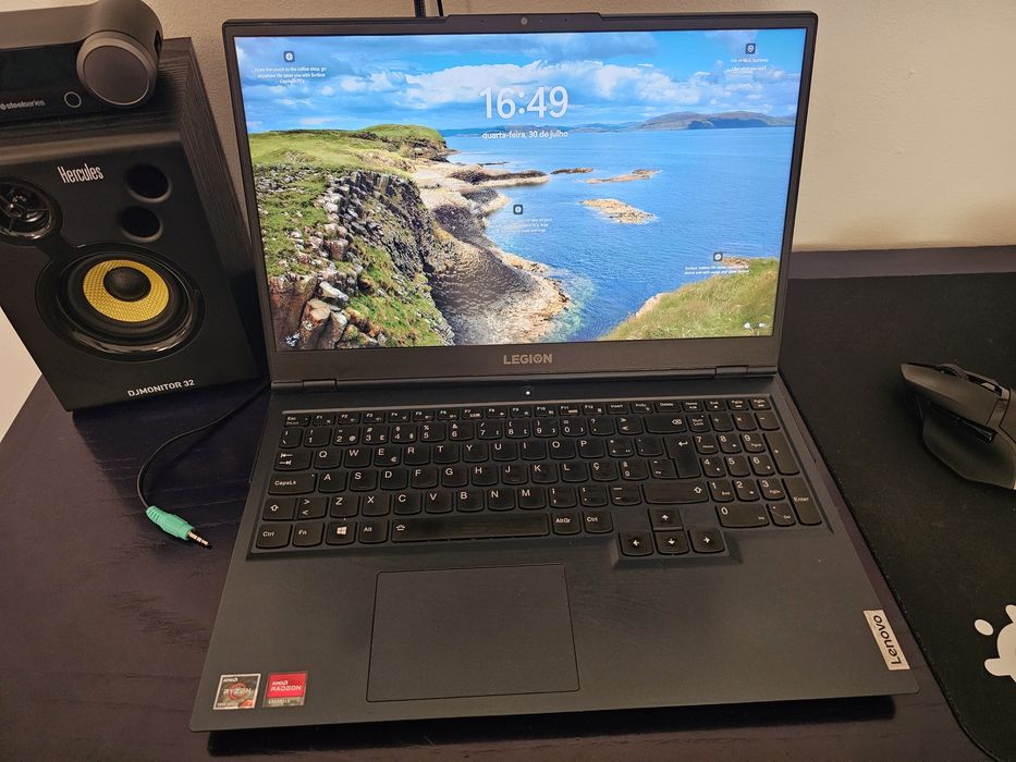 Portátil Gaming Lenovo Legion 5 15ACH6H